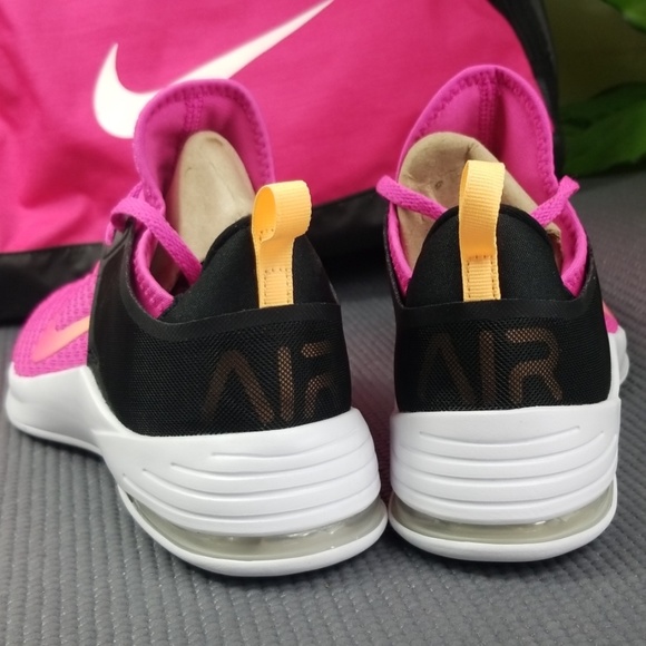 Nike Air Max Bella TR2 Womens - Picture 5 of 8